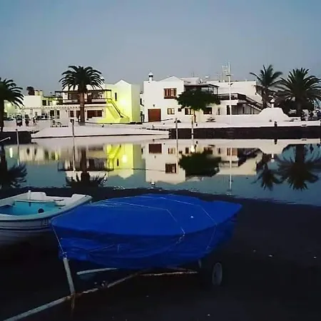 Homestay Paradise Near The Playa Honda (Lanzarote)